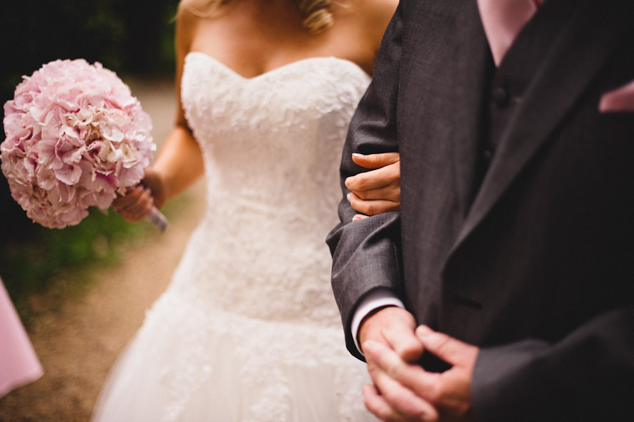Wiltshire wedding photographer