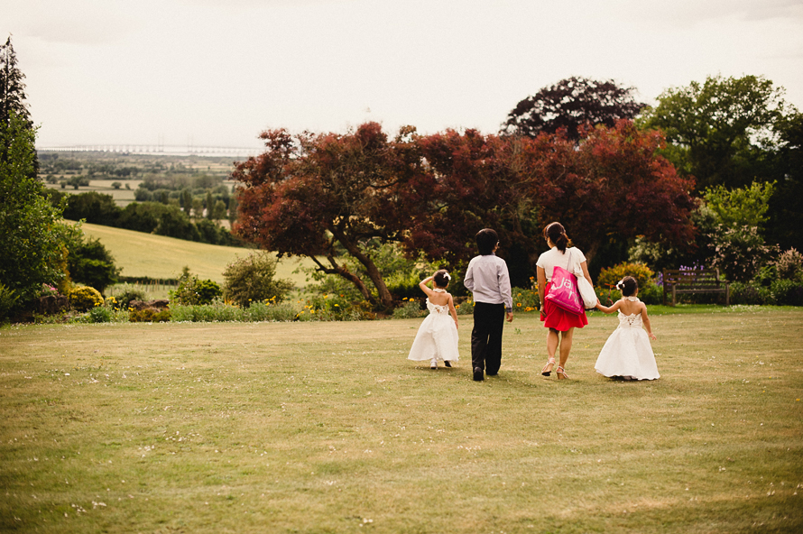 Mel & Simon got married. Old Down Manor, Bristol — Old Down Manor wedding photographer (photo 2)