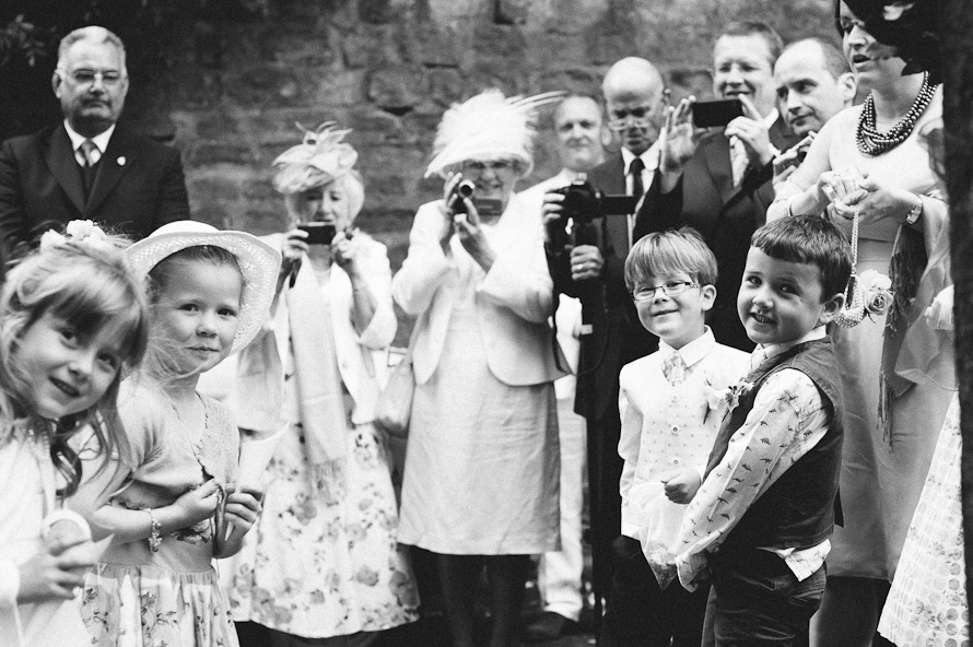 Neil & Flora got married in Yorkshire — papakata wedding (photo 37)