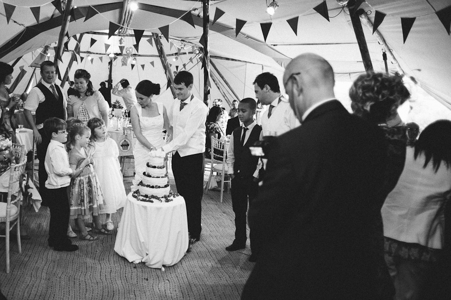 Neil & Flora got married in Yorkshire — papakata wedding (photo 72)