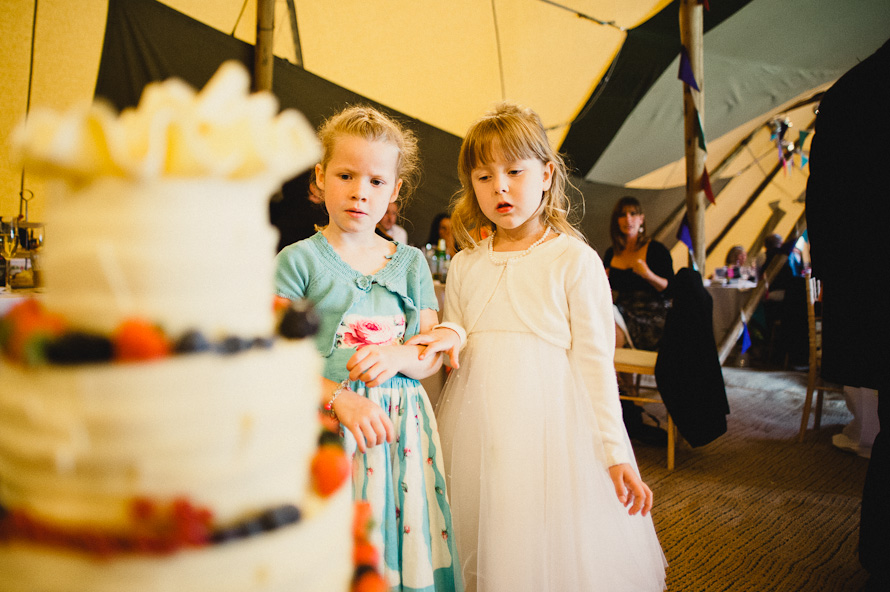 Neil & Flora got married in Yorkshire — papakata wedding (photo 75)
