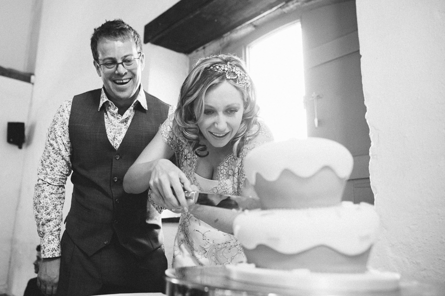 Simon and Anna got married at Priston Mill — Priston mill wedding photographer (photo 51)