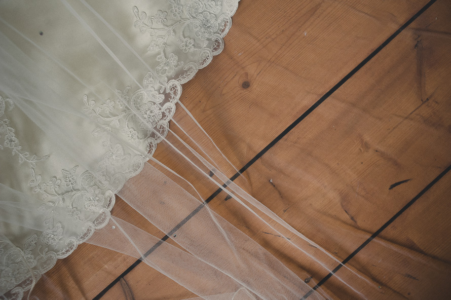 Marcus & Kiri got Married! Coombe Lodge. — Clearwell Castle wedding photos (photo 6)
